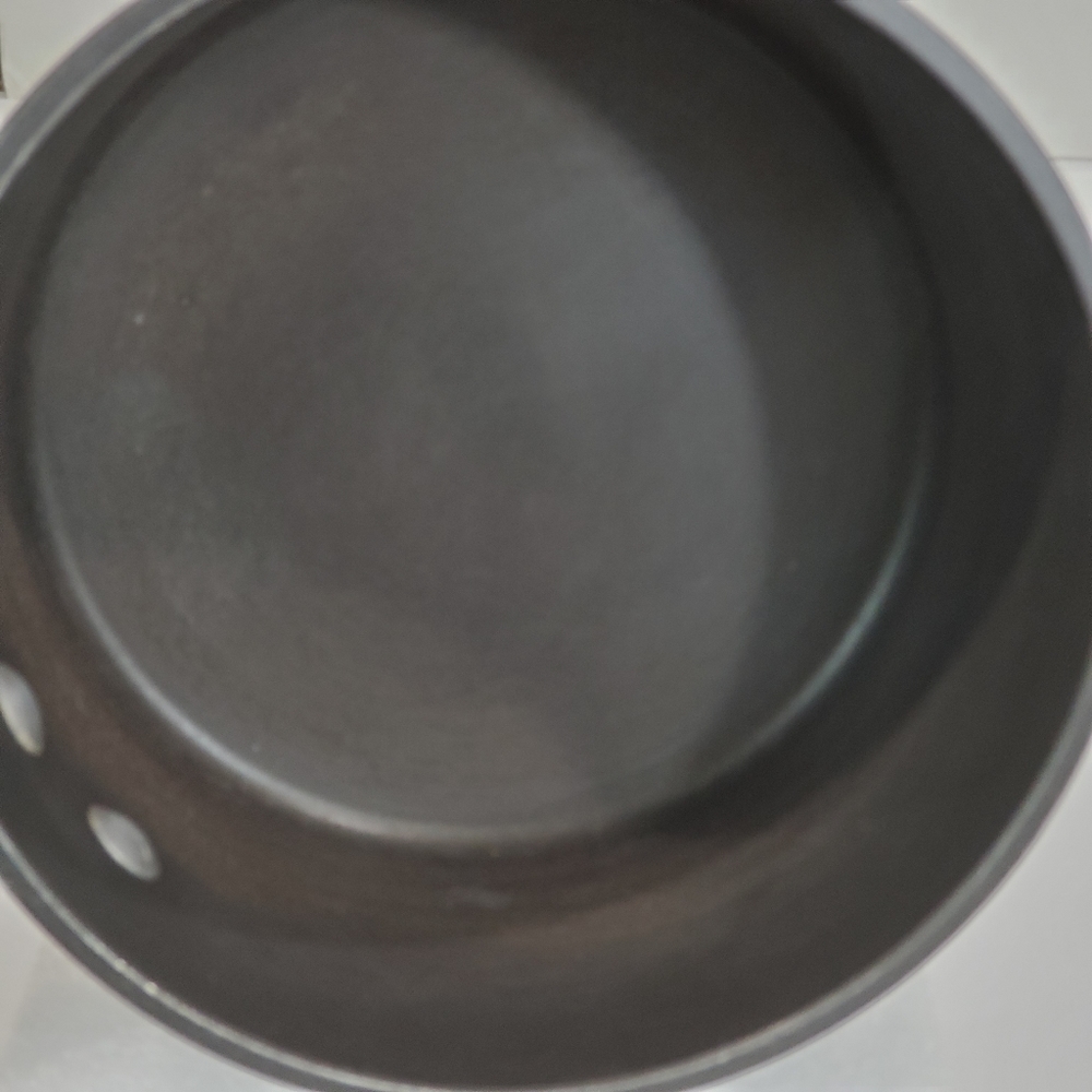 Calphalon 2 1/2qt Saucepan With Lid Grey 20449 - Picture 10 of 15